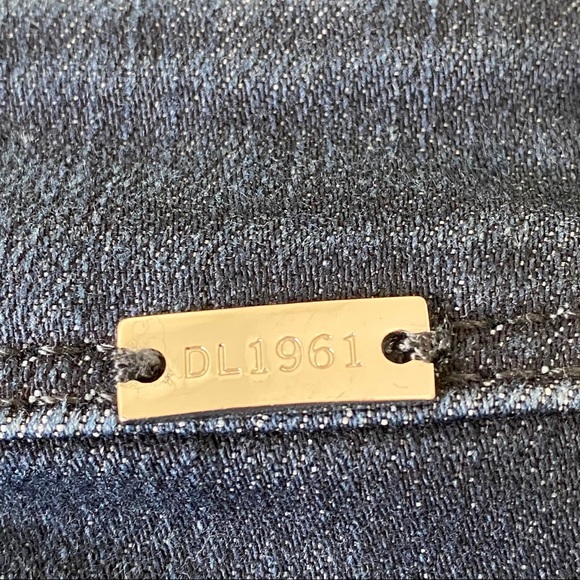 DL1961 Angel Mid-Rise Skinny Jeans - Picture 12 of 14